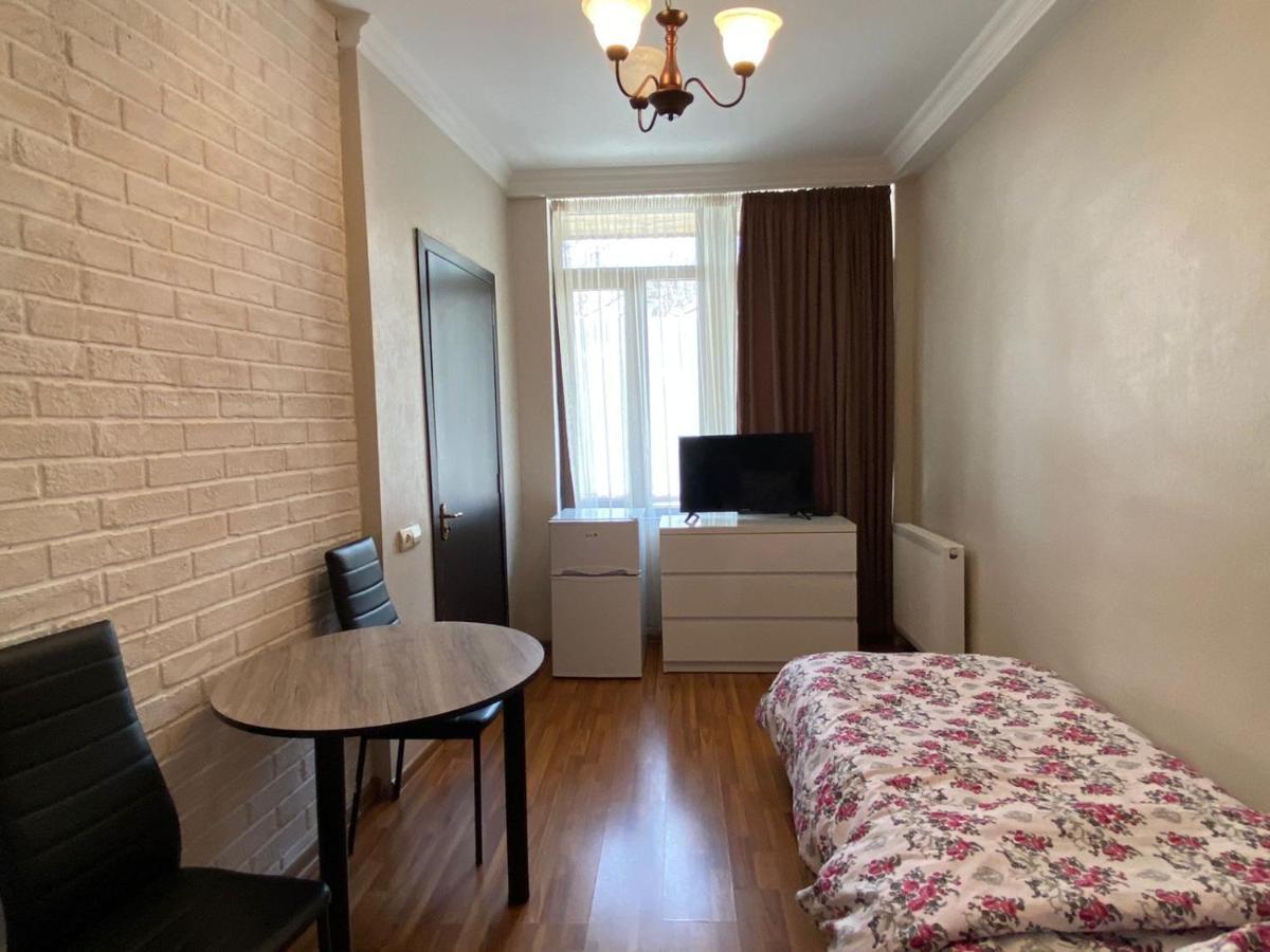 Cozy Home Тбилиси Екстериор снимка