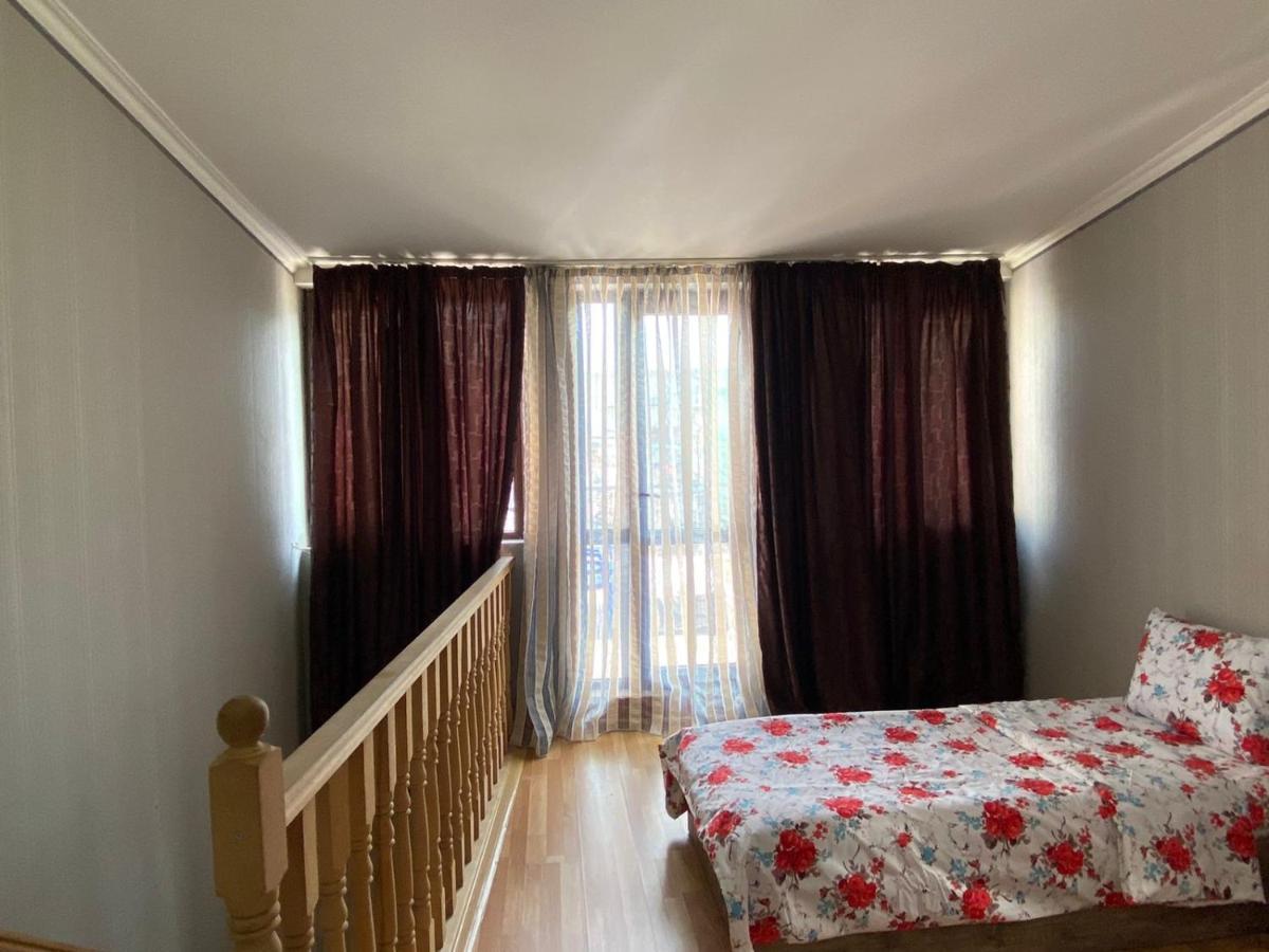 Cozy Home Тбилиси Екстериор снимка