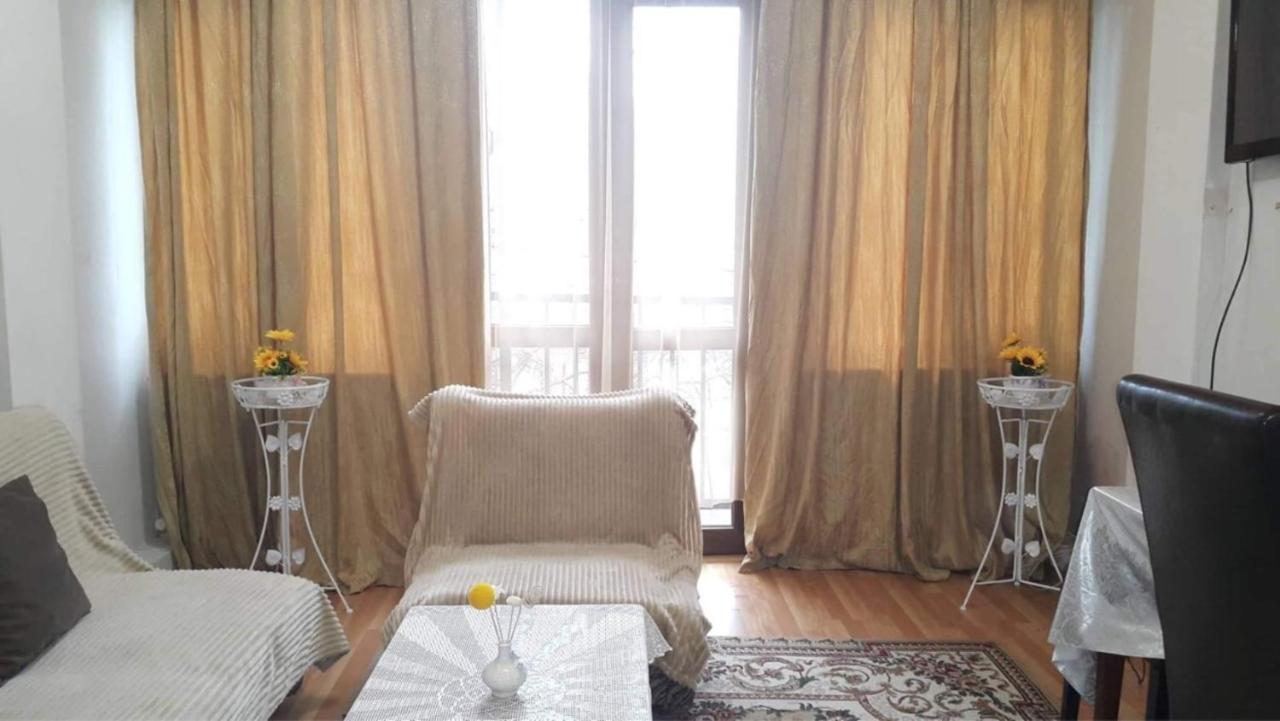 Cozy Home Тбилиси Екстериор снимка