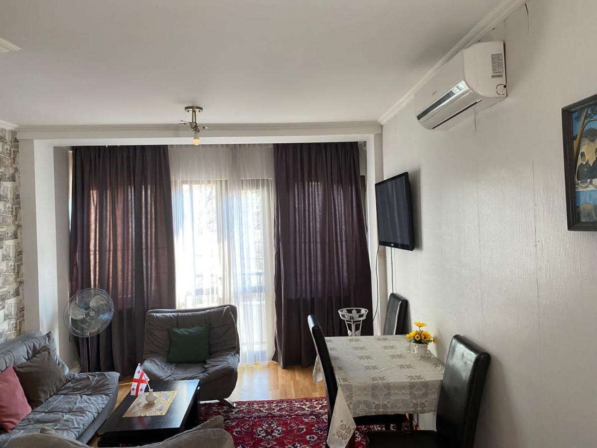 Cozy Home Тбилиси Екстериор снимка